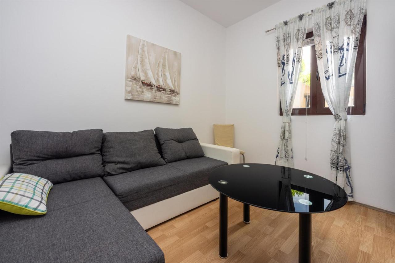 Apartments Lilin Crikvenica Εξωτερικό φωτογραφία